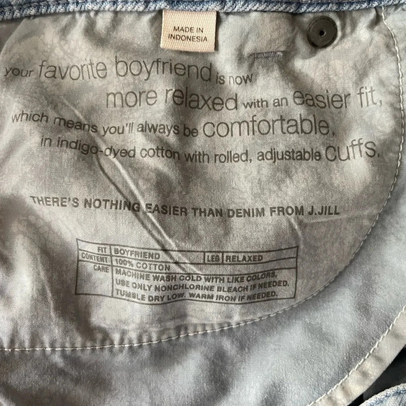 J Jill Denim Boyfriend Relaxed Leg Jean Light Wash Size 6 - Picture 11 of 12